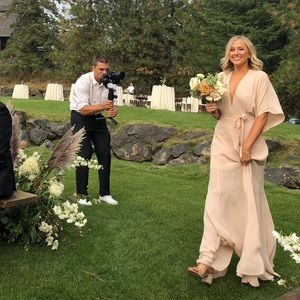 Reformation Winslow Dress in Champagne - perfect condition!